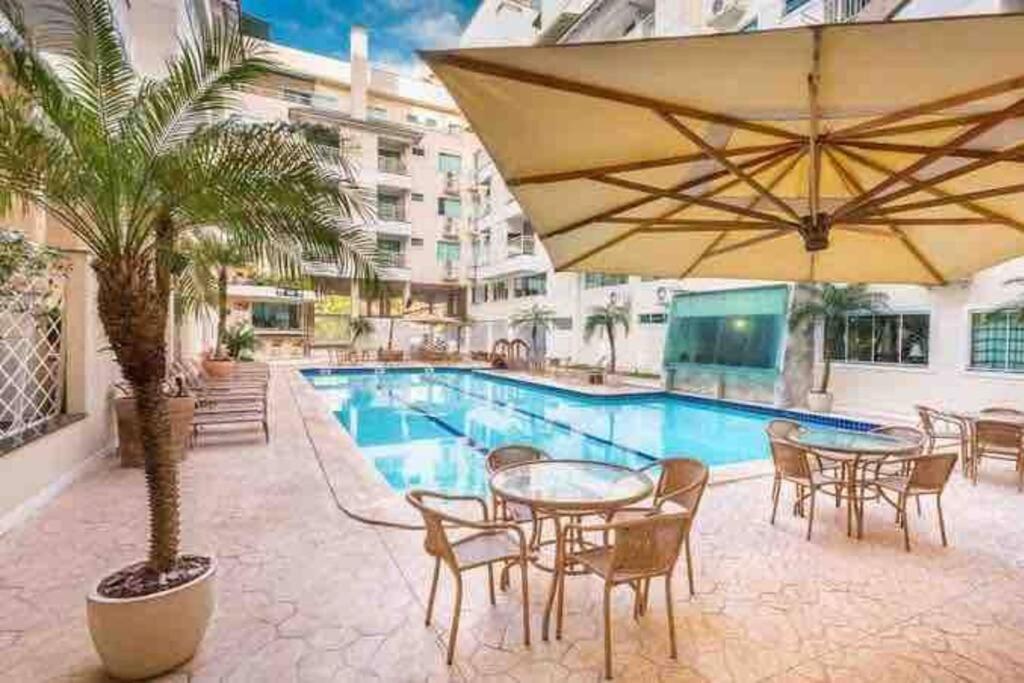 Apartment Com Piscinas Na De Bombas Bombinhas